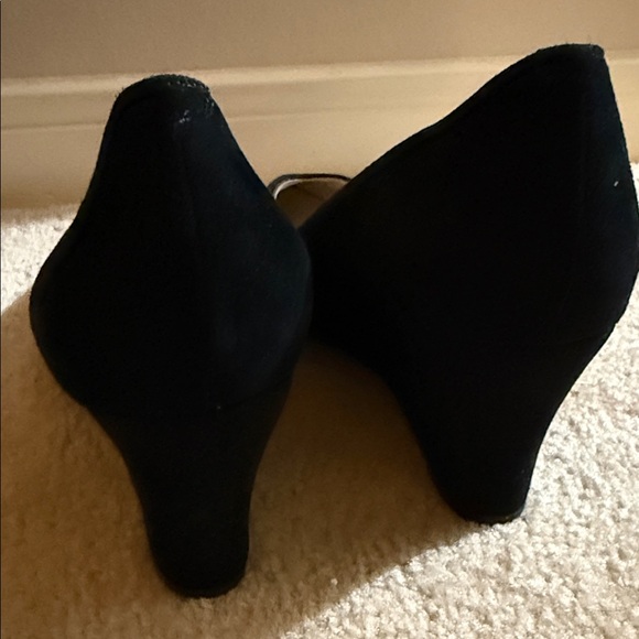 Marc Fisher Women's Calea Wedge Shoes black suede size 9 - Picture 4 of 8